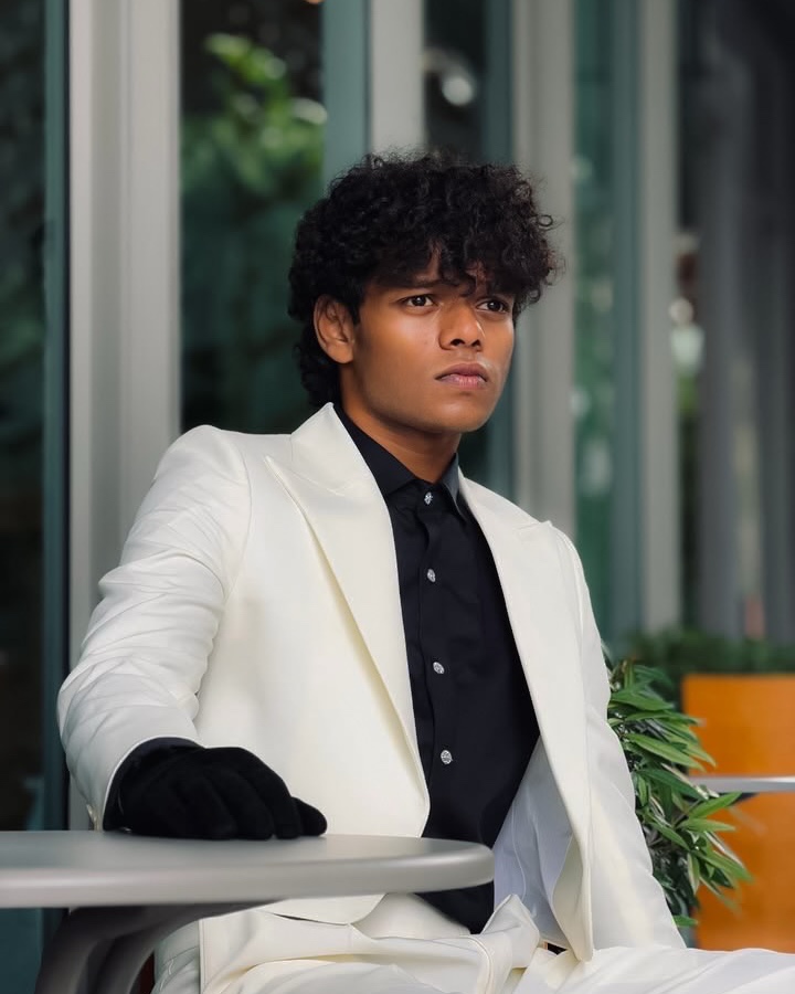 Thanura J M D , portfolio photo 1