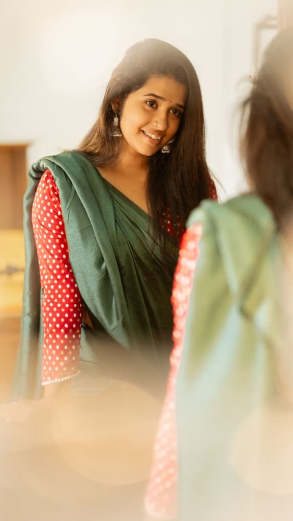 Nitharshana , portfolio photo 2