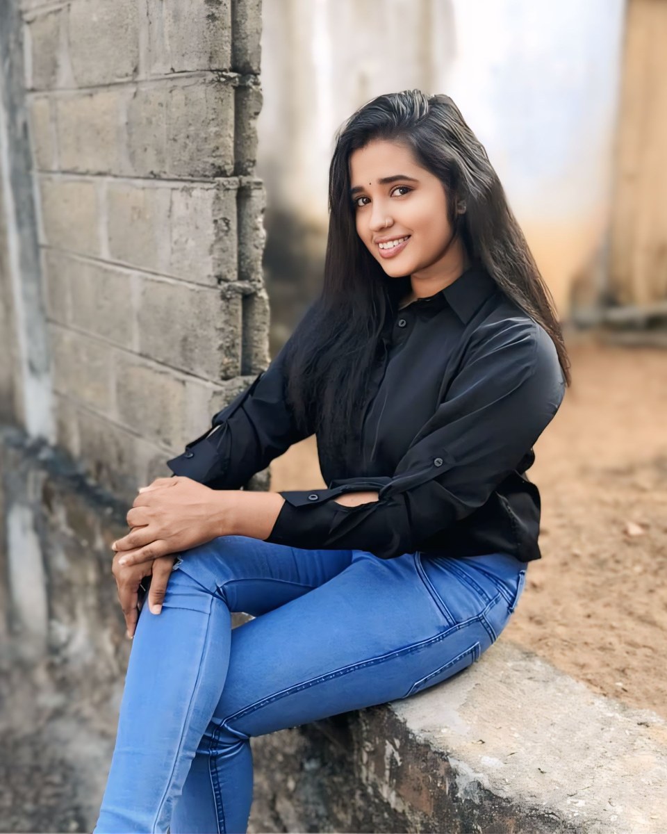 Nitharshana , portfolio photo 4